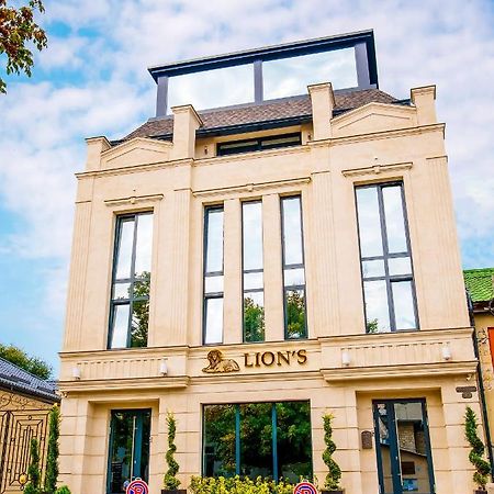 Lion'S Hotel Kişinev Dış mekan fotoğraf