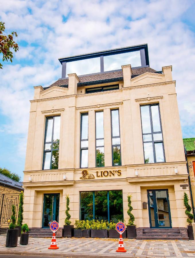 Lion'S Hotel Kişinev Dış mekan fotoğraf