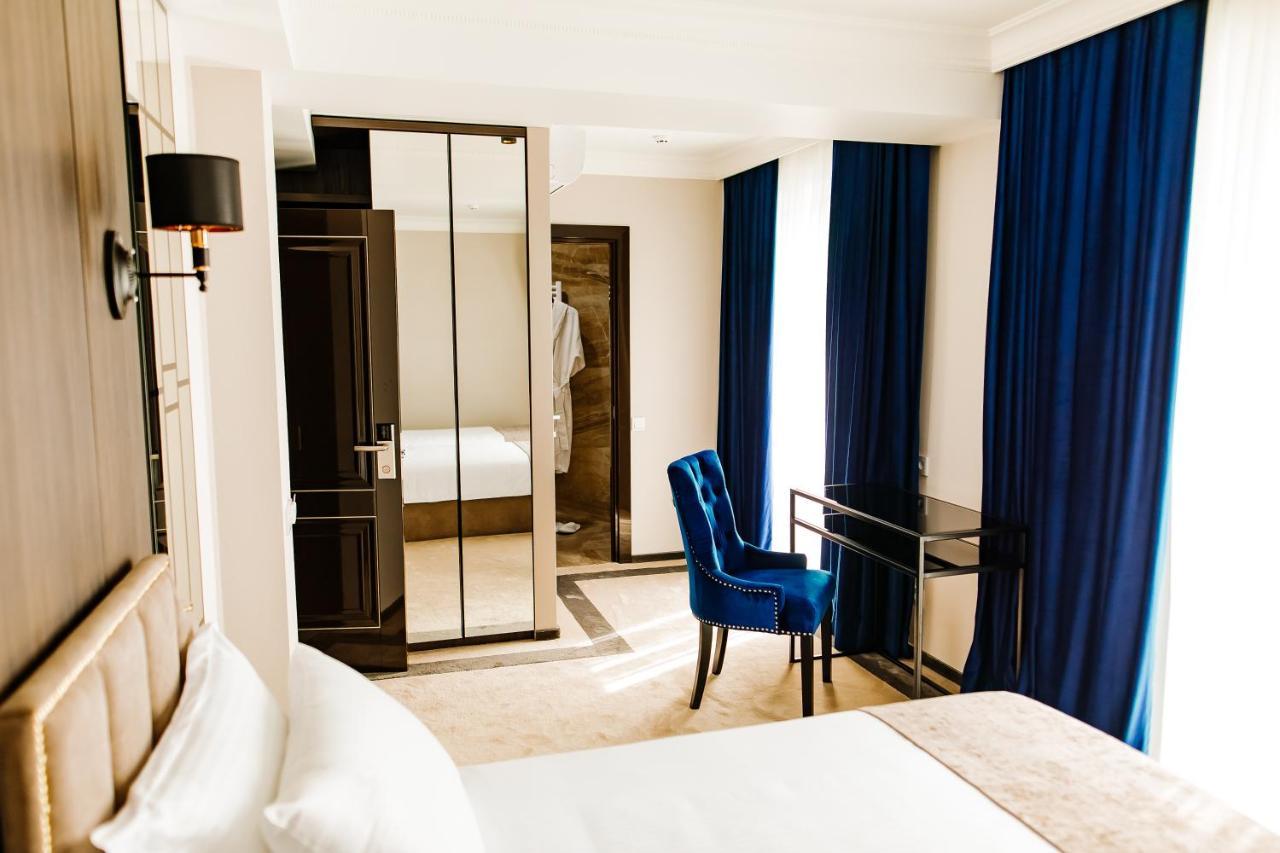 Lion'S Hotel Kişinev Dış mekan fotoğraf