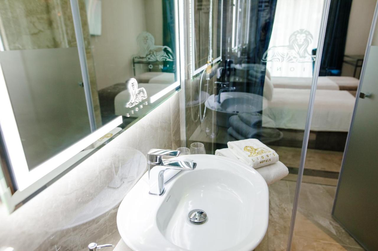 Lion'S Hotel Kişinev Dış mekan fotoğraf